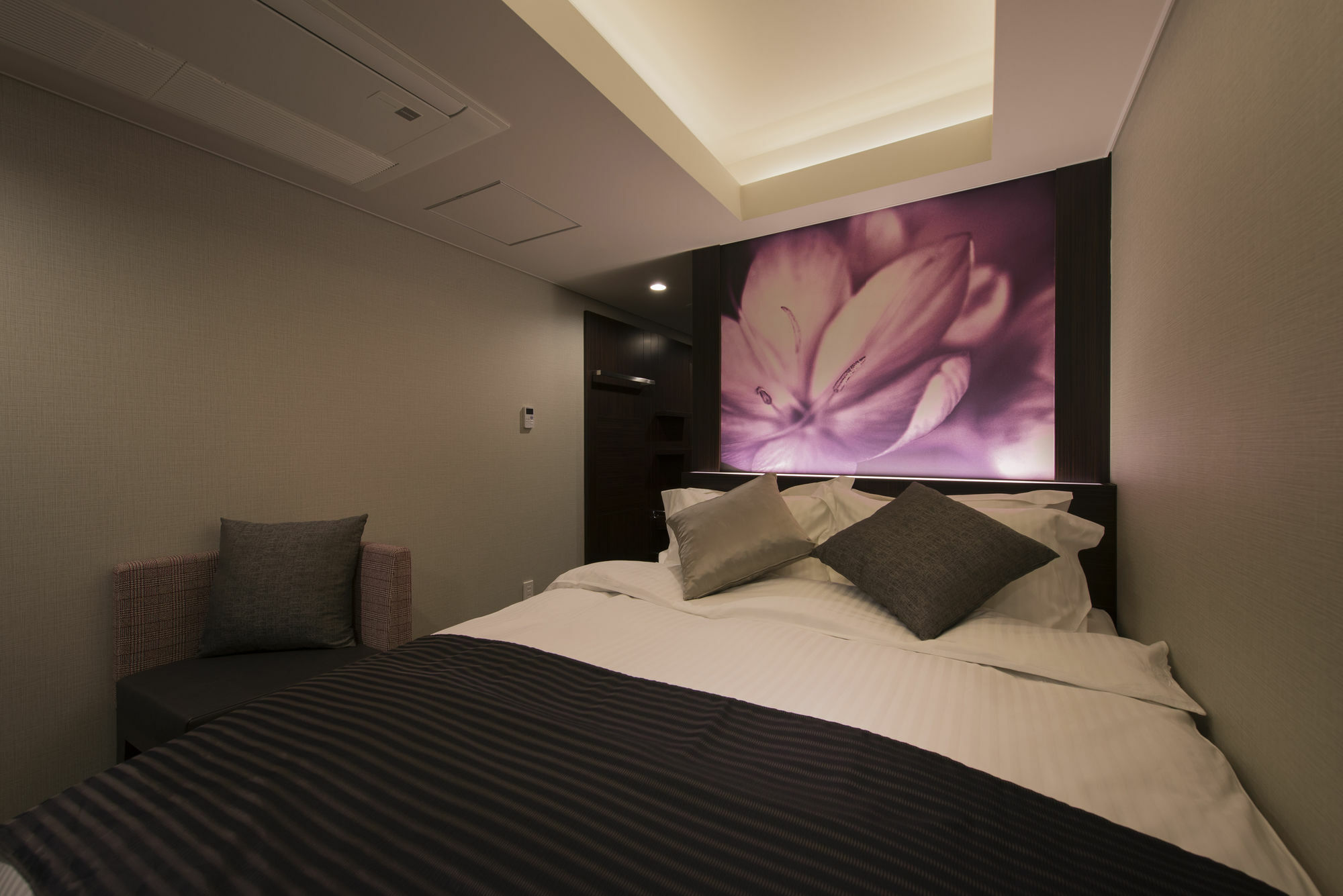 Meguroholic Hotel Tokyo Exterior photo