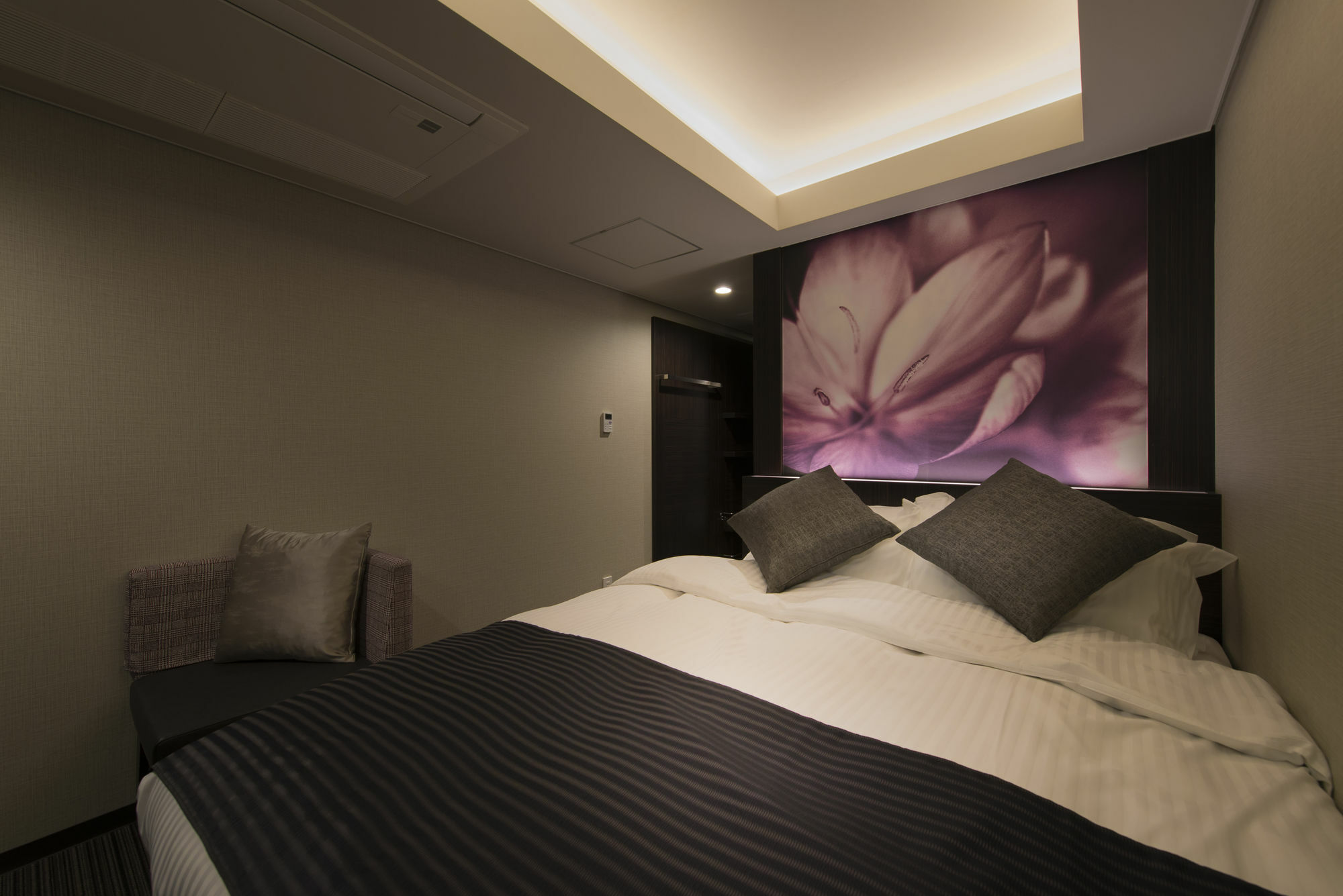 Meguroholic Hotel Tokyo Exterior photo