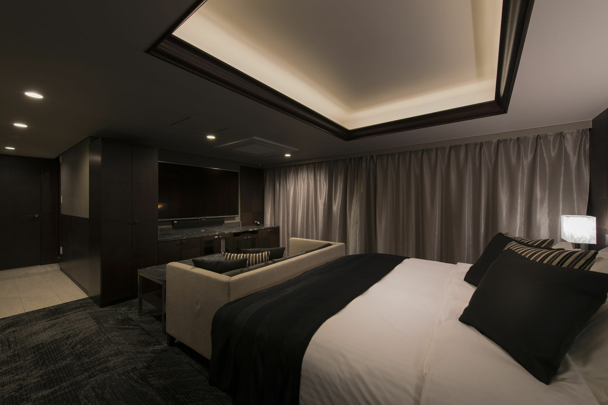 Meguroholic Hotel Tokyo Exterior photo